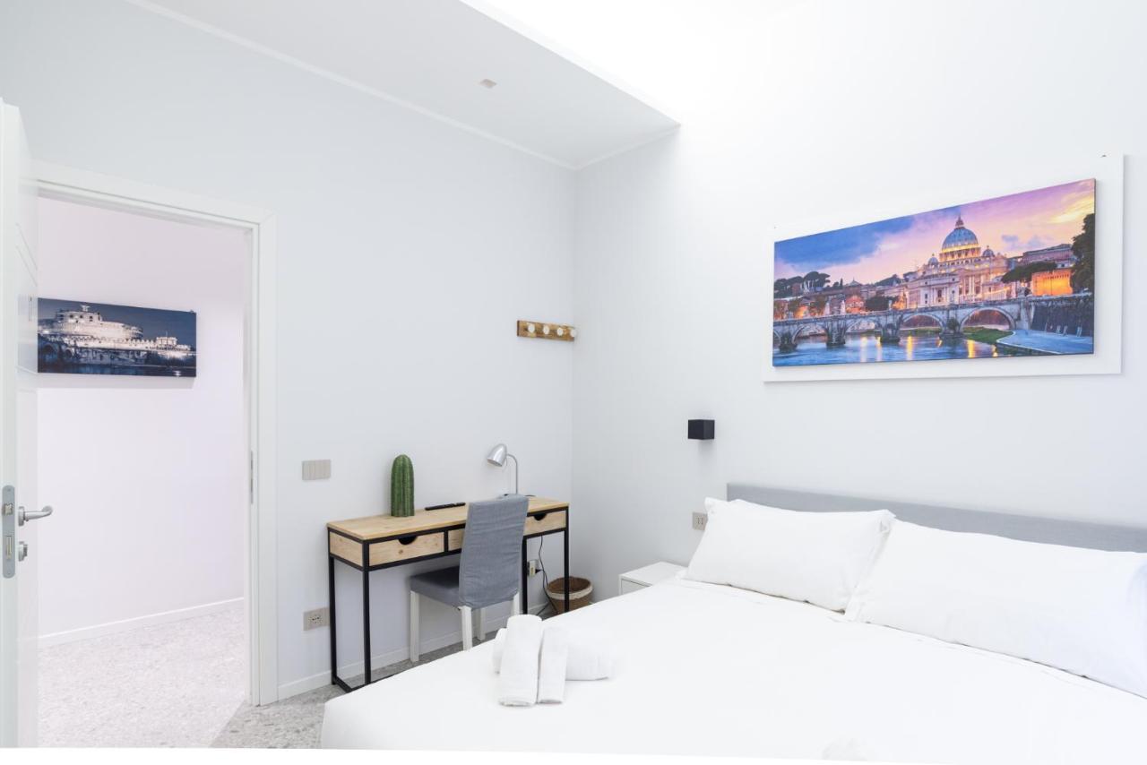 White Home Suite And Rooms Roma Eksteriør bilde