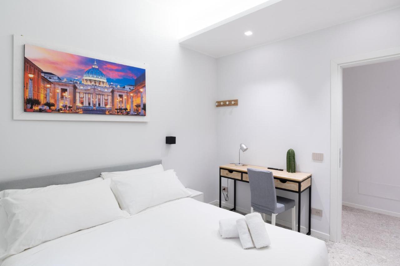 White Home Suite And Rooms Roma Eksteriør bilde